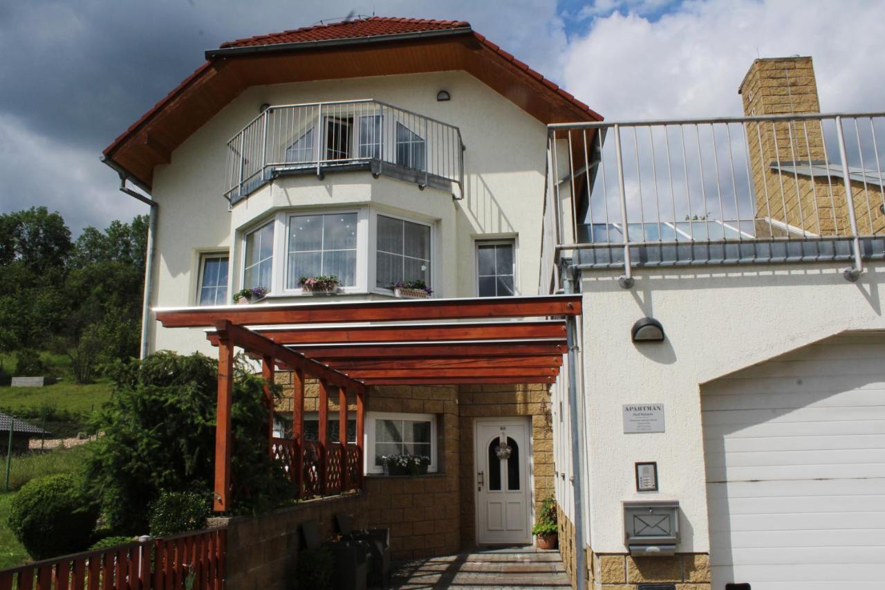 Apartman "Pod Rokem" Susice Bagian luar foto